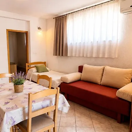 Adriatica Appartement *